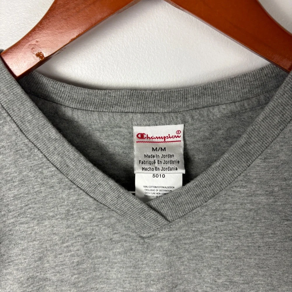 Champion V-Neck T-Shirt Soft‎ Everyday Tee Short Sleeve Top Medium - Picture 3 of 5